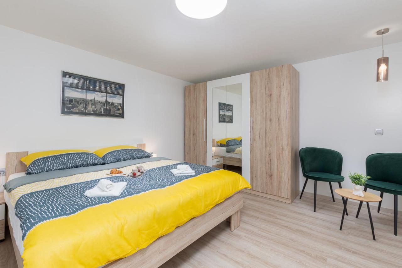 Apartment Ena Near Pula Amphitheater Exterior foto